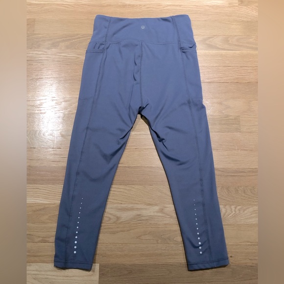 Ladies Danskin Capri Leggings - Size M - Picture 2 of 8